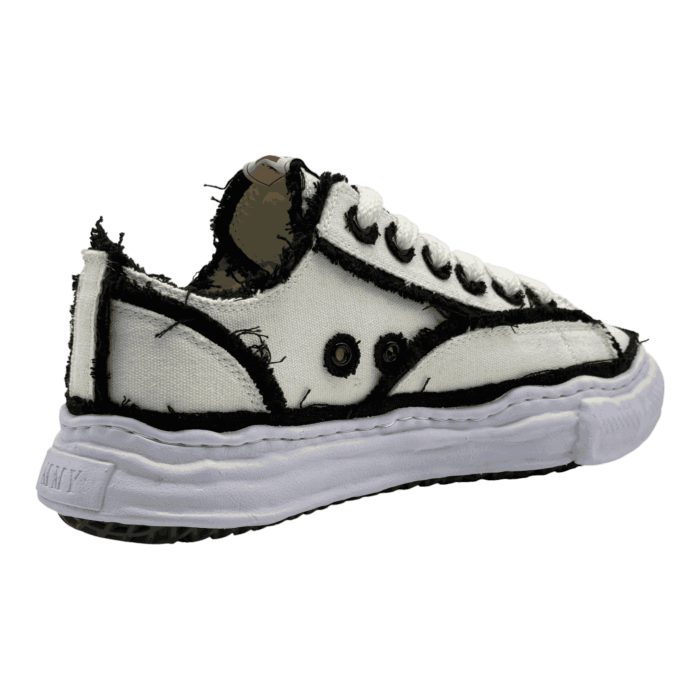 Maison Mihara Yasuhiro Peterson  Low 'White Overhanging'