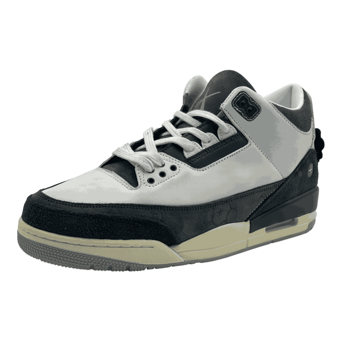 Nike Air Jordan 3 retro KAWS (страница 2)