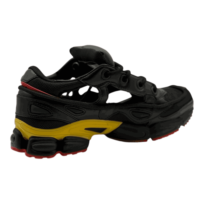 Raf Simons  Ozweego Replicant 'Belgium' (страница 3)