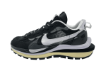 Nike VaporWaffle x Sacai 'Black White'