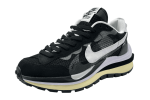 Nike VaporWaffle x Sacai 'Black White'