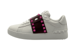 Valentino  Rockstud 'Untitled - White Pink'