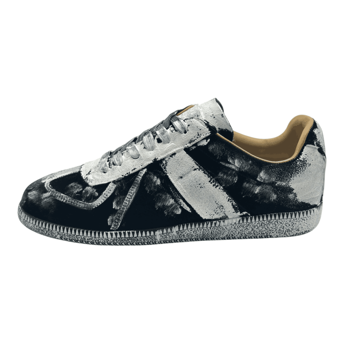 Maison Margiela Replica paint splatter 'White Black Damage'