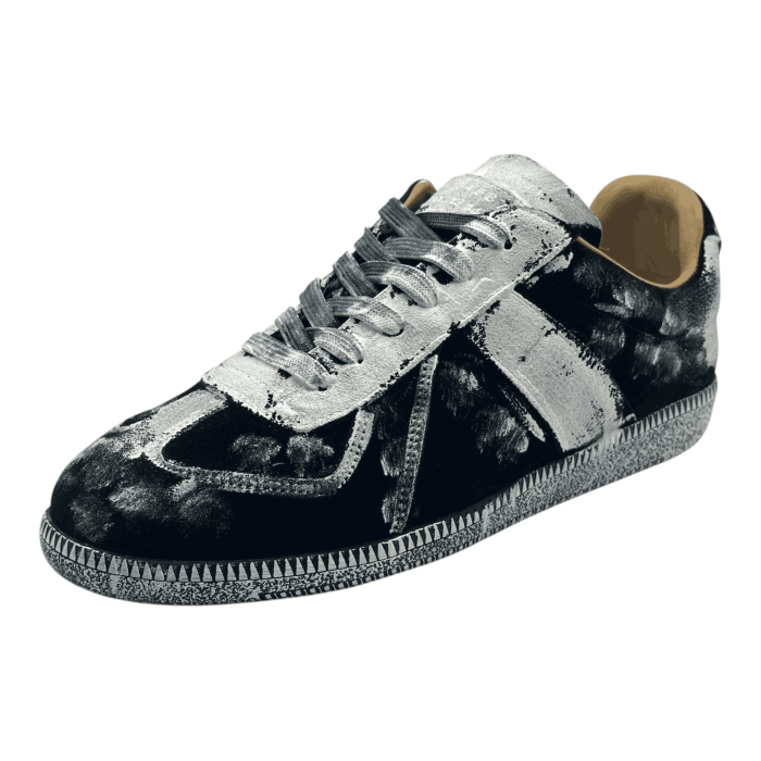 Maison Margiela Replica paint splatter 'White Black Damage'