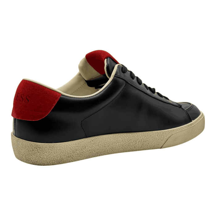 Guess 'Black Red'
