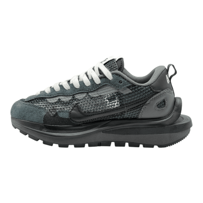 Nike VaporWaffle x Sacai 'Triple Black'