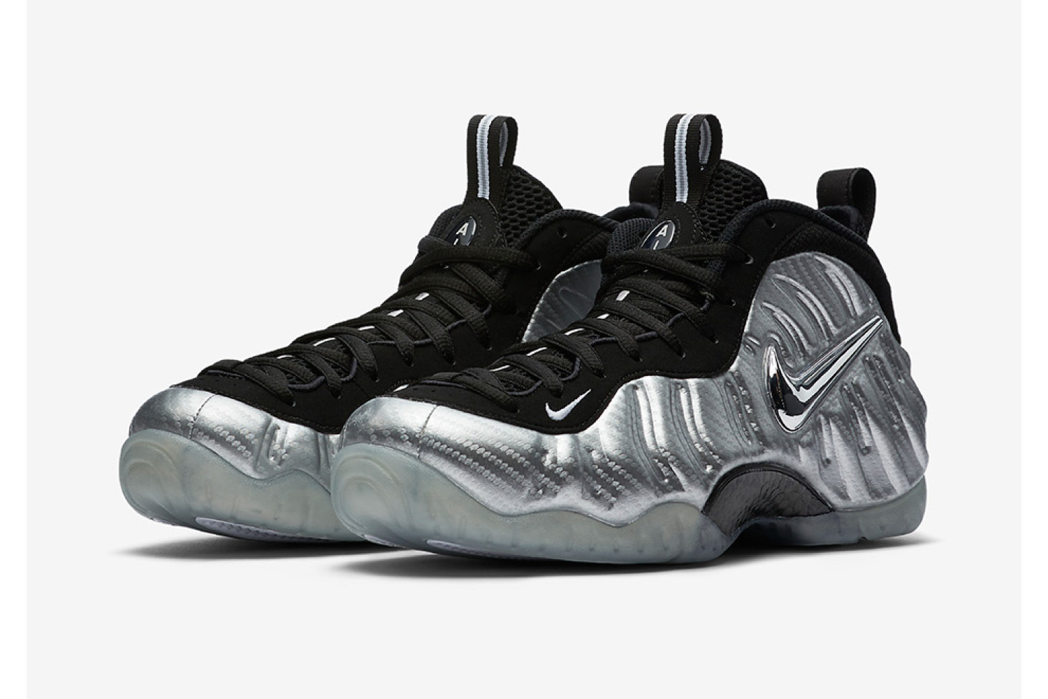 NIKE AIR FOAMPOSITE PRO - СЕРЕБРЯНЫЙ СЕРФЕР ОДОБРЯЕТ