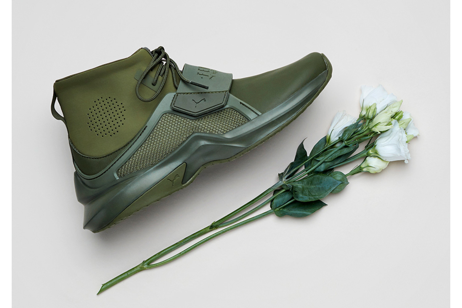 RIHANNA И PUMA ПОКАЗАЛИ НОВУЮ МОДЕЛЬ КРОССОВОК